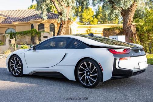 2017 BMW i8 Base