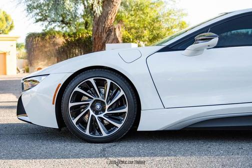 2017 BMW i8 Base