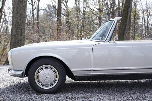 1968 Mercedes-Benz 280SL