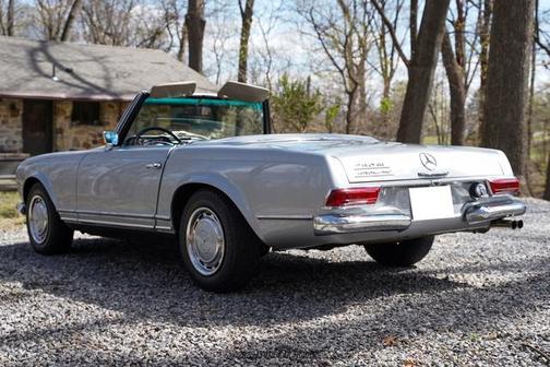 1968 Mercedes-Benz 280SL