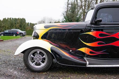 1933 Ford Model 40 Coupe