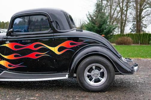 1933 Ford Model 40 Coupe