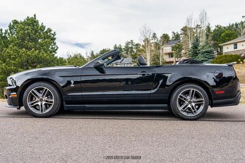 2010 Ford Shelby GT500 Base