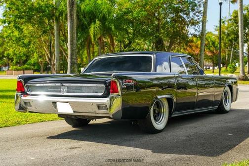 1961 Lincoln Continental 