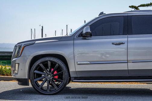 2018 Cadillac Escalade Luxury