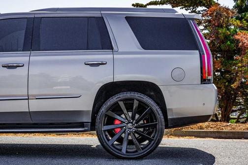 2018 Cadillac Escalade Luxury