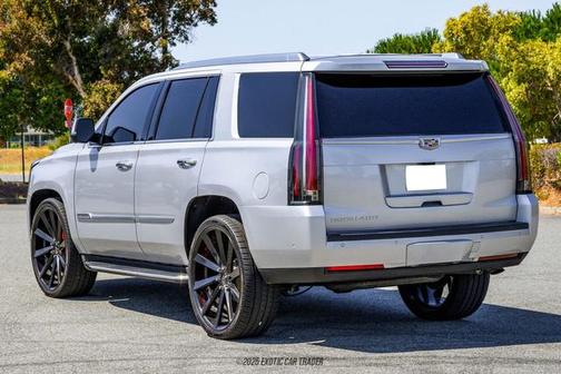 2018 Cadillac Escalade Luxury