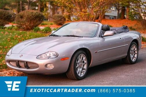 2001 Jaguar XKR Base