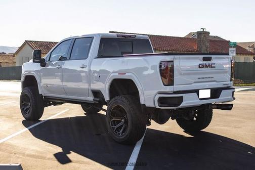 2024 GMC Sierra 2500 AT4