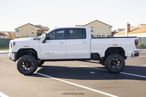 2024 GMC Sierra 2500 AT4