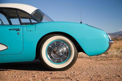 1957 Chevrolet Corvette Base