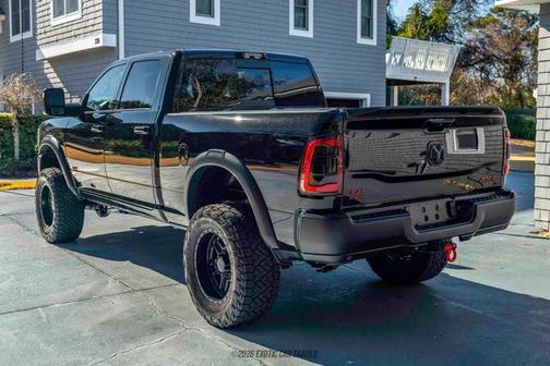 2024 RAM 2500 Tradesman Crew Cab 4x4 6'4' Box