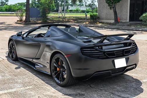 2013 McLaren MP4-12C Base