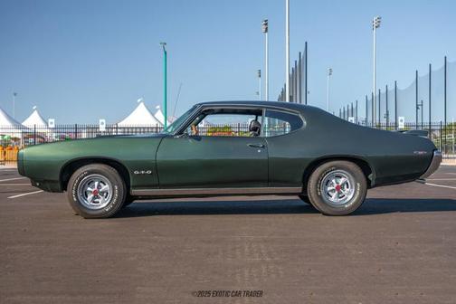 1969 Pontiac GTO 
