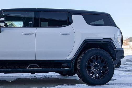 2025 GMC HUMMER EV SUV 2X