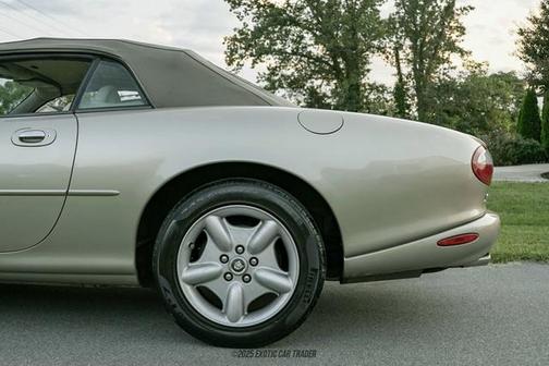 1999 Jaguar XK8 Base