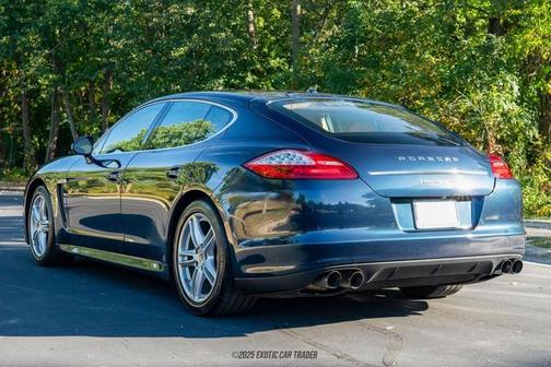 2011 Porsche Panamera 4