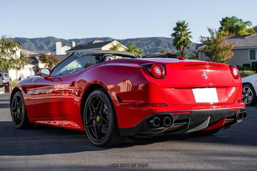 2015 Ferrari California T