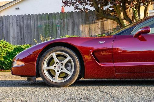 2003 Chevrolet Corvette Base