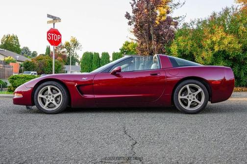 2003 Chevrolet Corvette Base