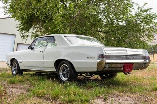 1965 Pontiac GTO 