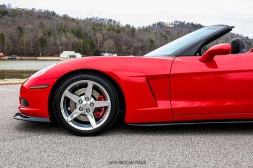 2005 Chevrolet Corvette Base