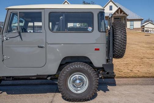 1972 Toyota Land Cruiser Base