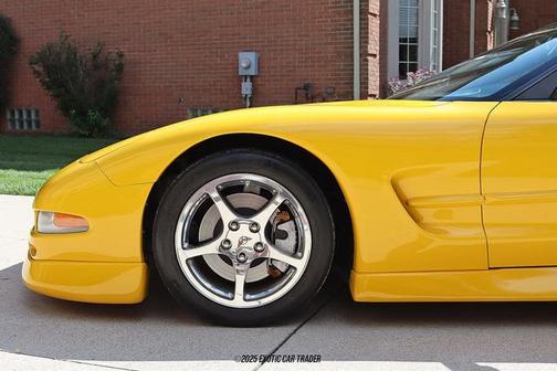 2003 Chevrolet Corvette Base