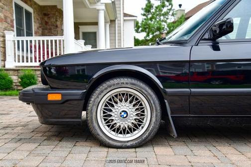 1988 BMW M5 Base