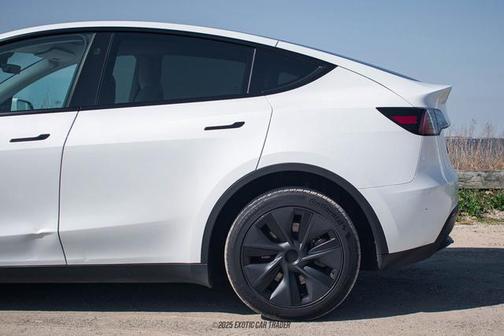 2025 Tesla Model Y Long Range Dual Motor All-Wheel Drive