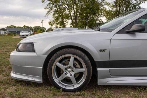 2002 Ford Mustang Base