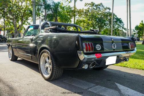1965 Ford Mustang Base