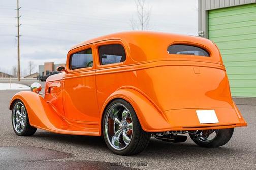 1935 Chevrolet Master Deluxe Base