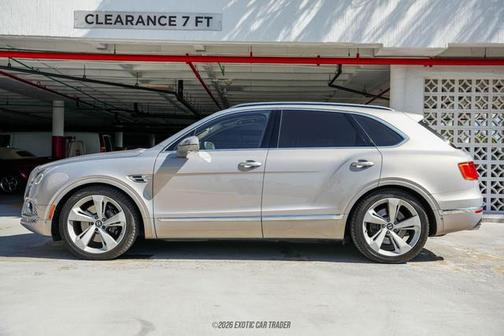 2017 Bentley Bentayga 