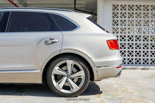 2017 Bentley Bentayga 