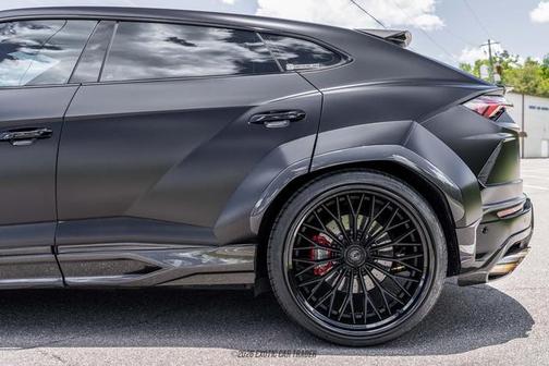 Nero Noctis 2021 Lamborghini Urus