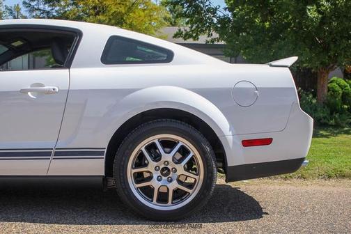 2007 Ford Shelby GT500 Base