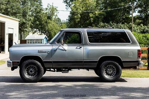 1987 Dodge Charger Base