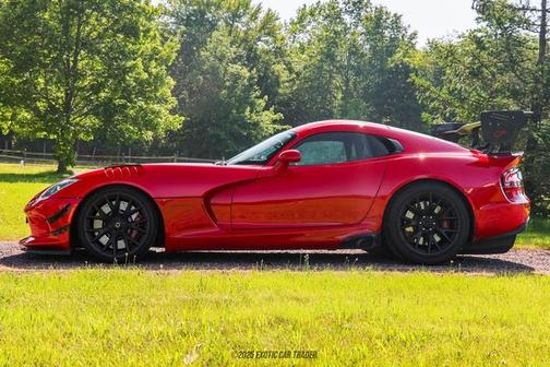 2016 Dodge Viper GTC