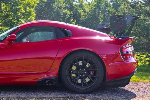 2016 Dodge Viper GTC