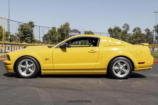 Screaming Yellow 2006 Ford Mustang Base