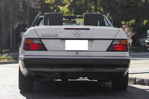 1993 Mercedes-Benz E-Class 3.2