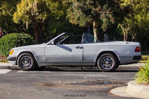 1993 Mercedes-Benz E-Class 3.2