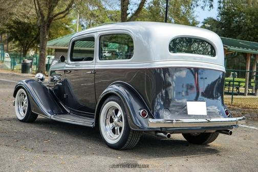 1935 Chevrolet Master Deluxe Base