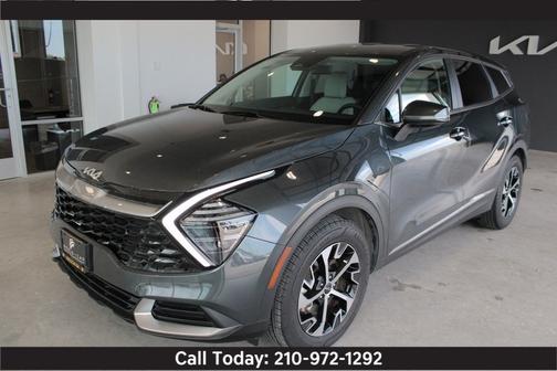 2024 Kia Sportage EX w/ SynTex, Navigation, Remote