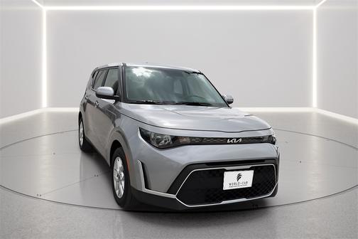 2024 Kia Soul LX w/ Tech Pkg, Lane Assist, Rear