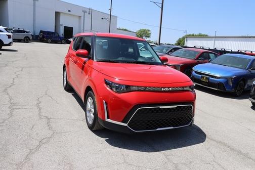 2024 Kia Soul LX w/ Tech Pkg, Rear Camera, Keyless