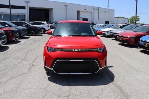 2024 Kia Soul LX w/ Tech Pkg, Rear Camera, Keyless