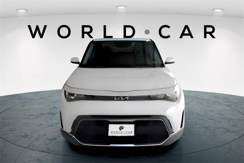 2024 Kia Soul LX w/ Tech Pkg, Lane Assist, Collision