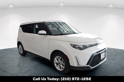 2024 Kia Soul LX w/ Tech Pkg, Lane Assist, Collision